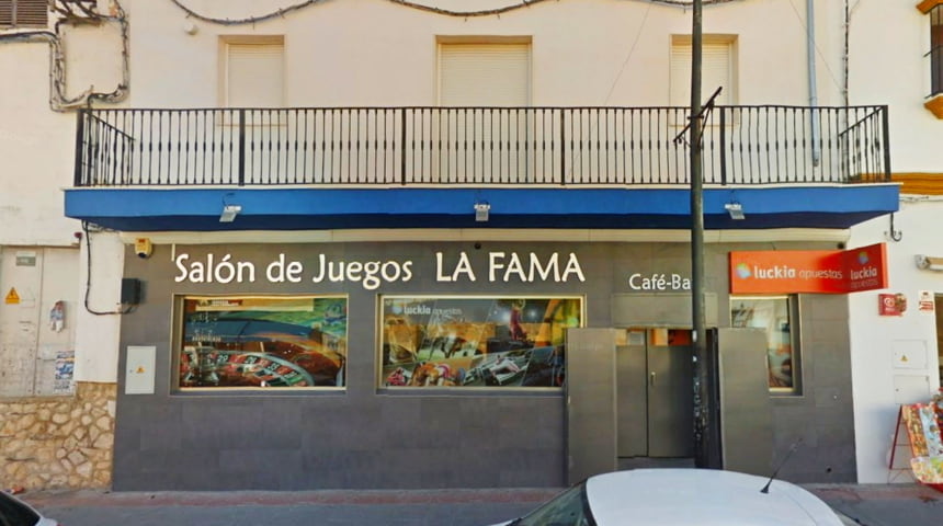 Salon de Juegos La Fama