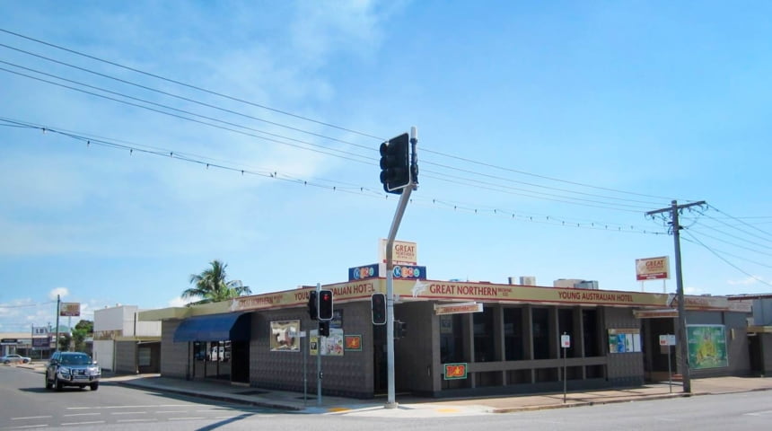 Young Australian Hotel