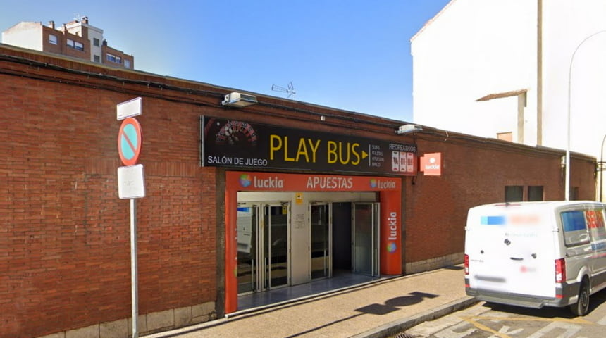 Luckia Slots Apuestas Playbus