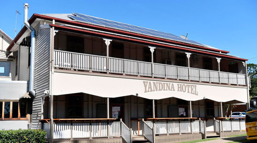 Yandina Hotel