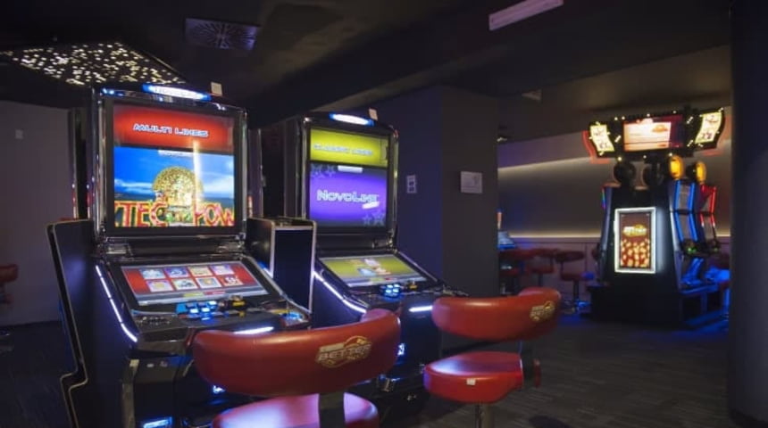 Las Vegas by Play Park Roma Veturia Slot Hall