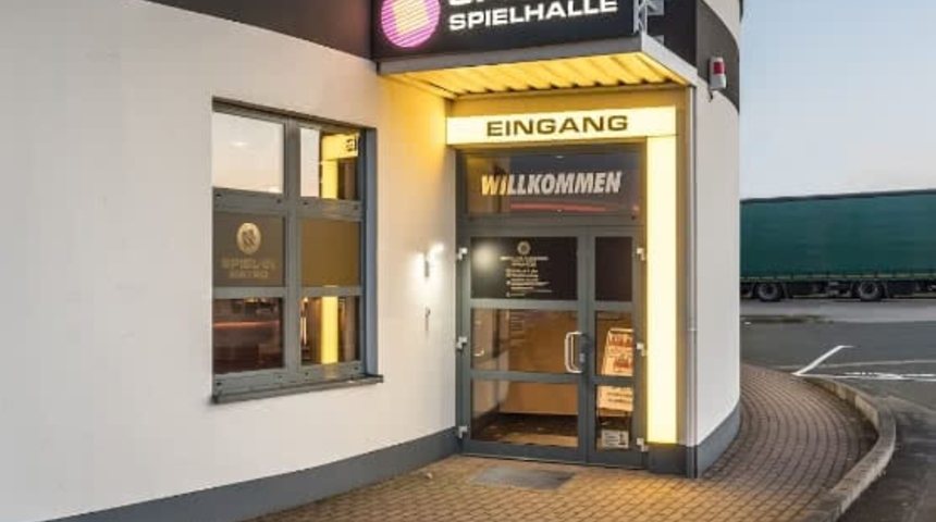 Spiel-In Spielhalle Nossen