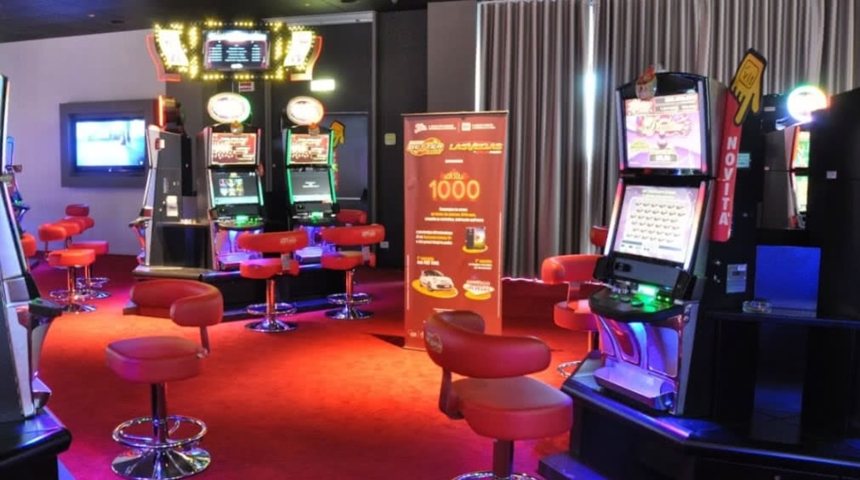 Las Vegas by Play Park Caresanablot Slot Hall